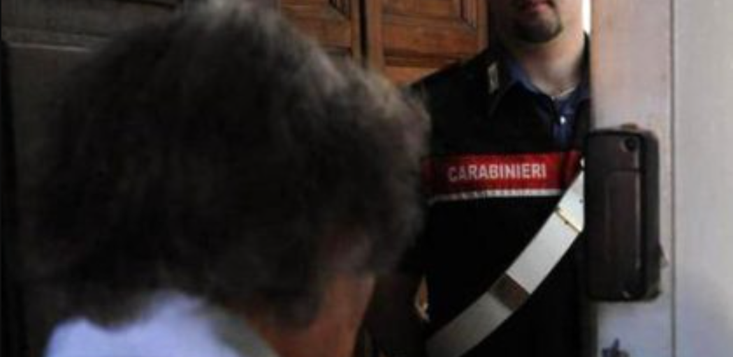 Denunciato finto carabiniere