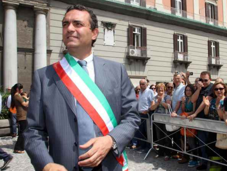 Luigi De Magistris vince il ballottaggio: nuovo sindaco di Napoli