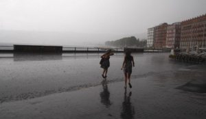 Meteo Napoli: forte temporale si abbatte sulla città