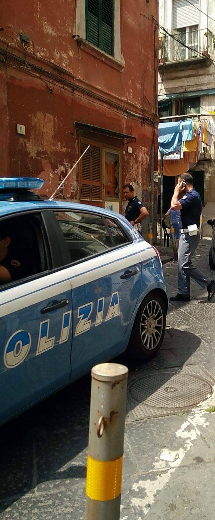 ESCLUSIVA Elezioni Napoli 2016: intervento di polizia e Digos per sospetti brogli