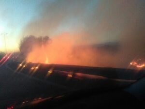 Asse Mediano, grave incendio paralizza il traffico: disagi per gli automobilisti