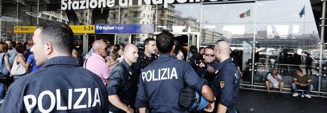 Rapina una turista a Piazza Garibaldi ma viene arrestato da un Carabiniere in borghese