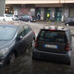 Napoli, bomba d'acqua si abbatte sulla città: allagamenti e disagi