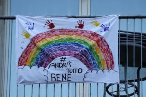 Coronavirus a Napoli, la speranza arriva dai bambini: "tutto andrà bene"