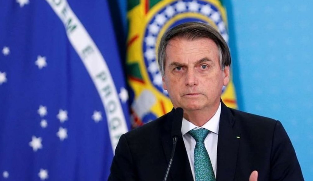 Bolsonaro annuncia: "Sono positivo al Coronavirus"