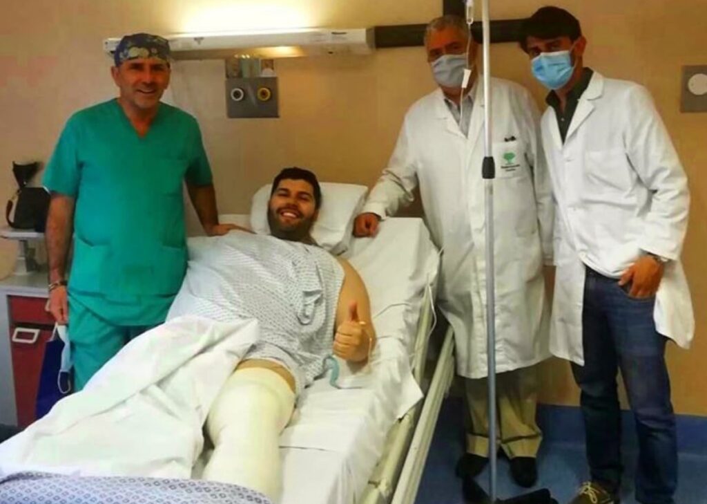 Cosa è successo a Salvatore Esposito, la foto in ospedale e il messaggio