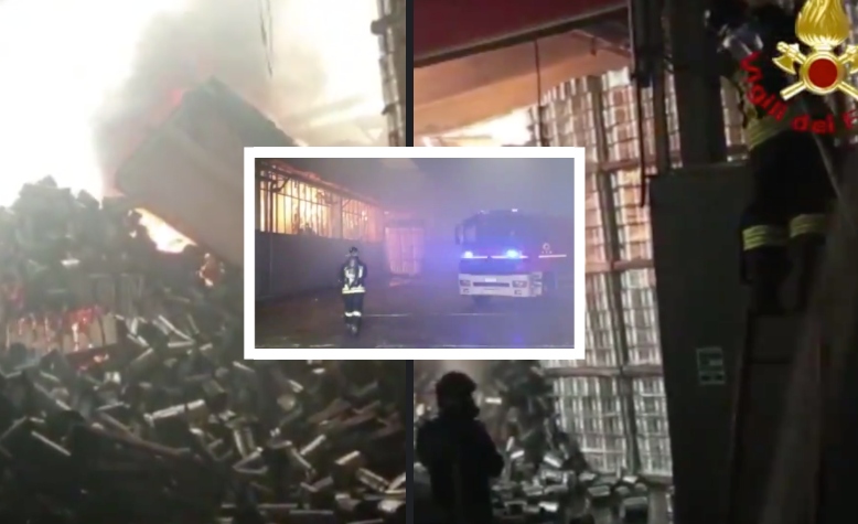 Grave incendio in Campania, stabilimento in fiamme: evacuate le case vicine