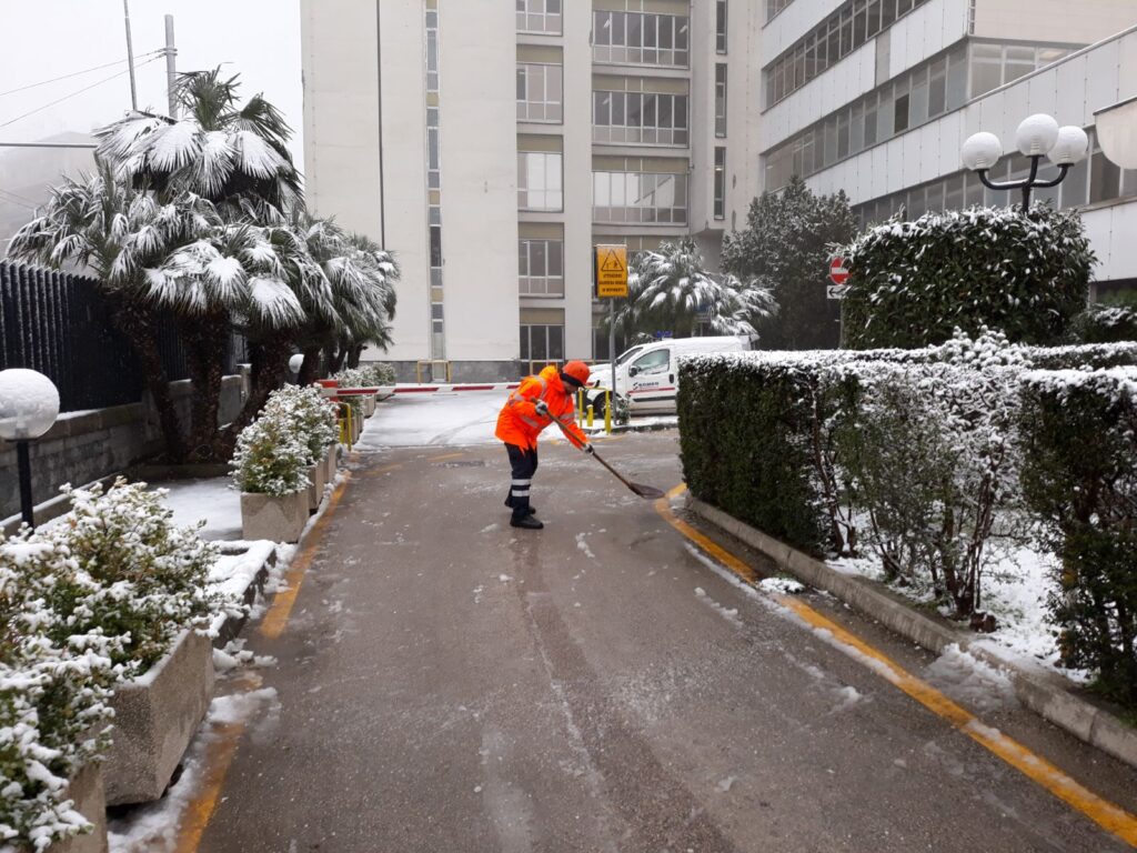 Volontari Napoli freddo