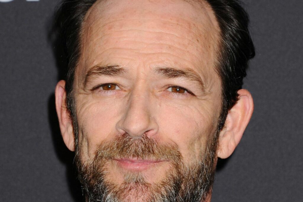 Luke Perry, il "Dylan" di Beverly Hills è grave in ospedale