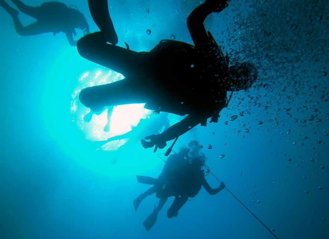 Tragedia in mare a Palunuro, ci sono 3 morti e 2 dispersi