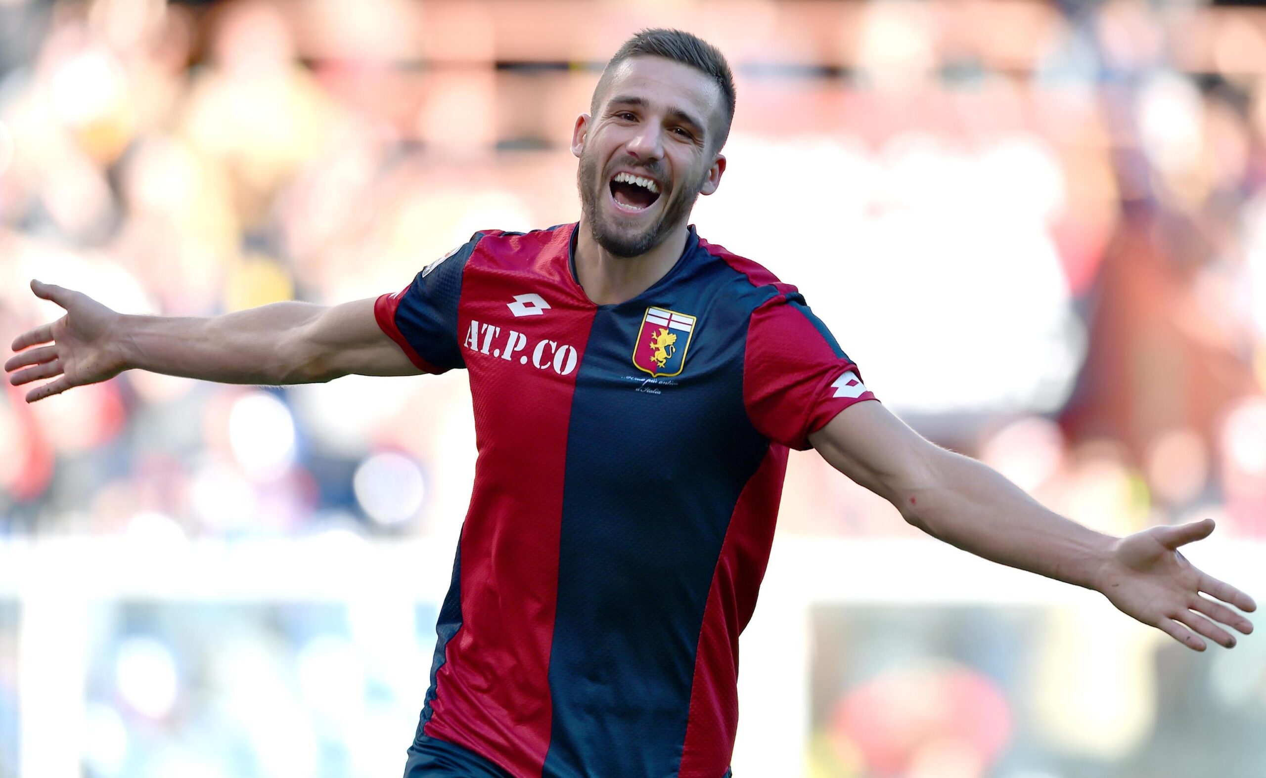 Napoli, la nuova idea per l'attacco: fatta un'offerta al Genoa per Pavoletti