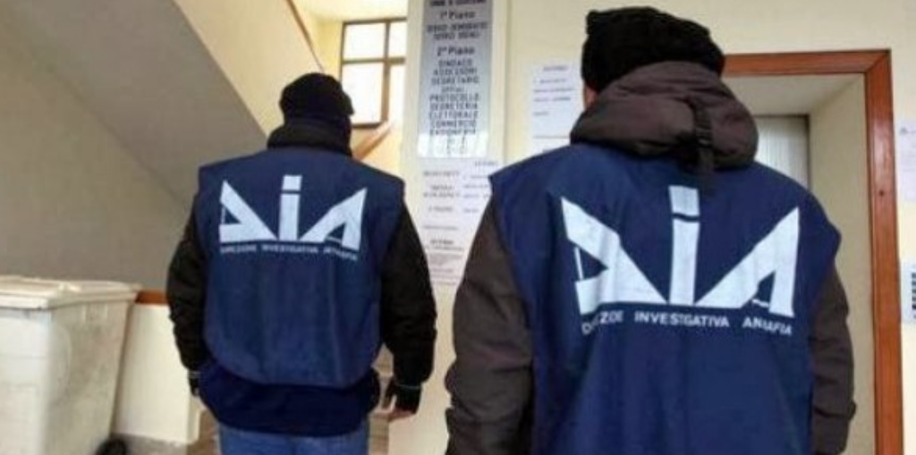 Rapporti con il clan dei Casalesi, sequestro per 4 milioni di euro a Francesco Grassia, imprenditore aversano