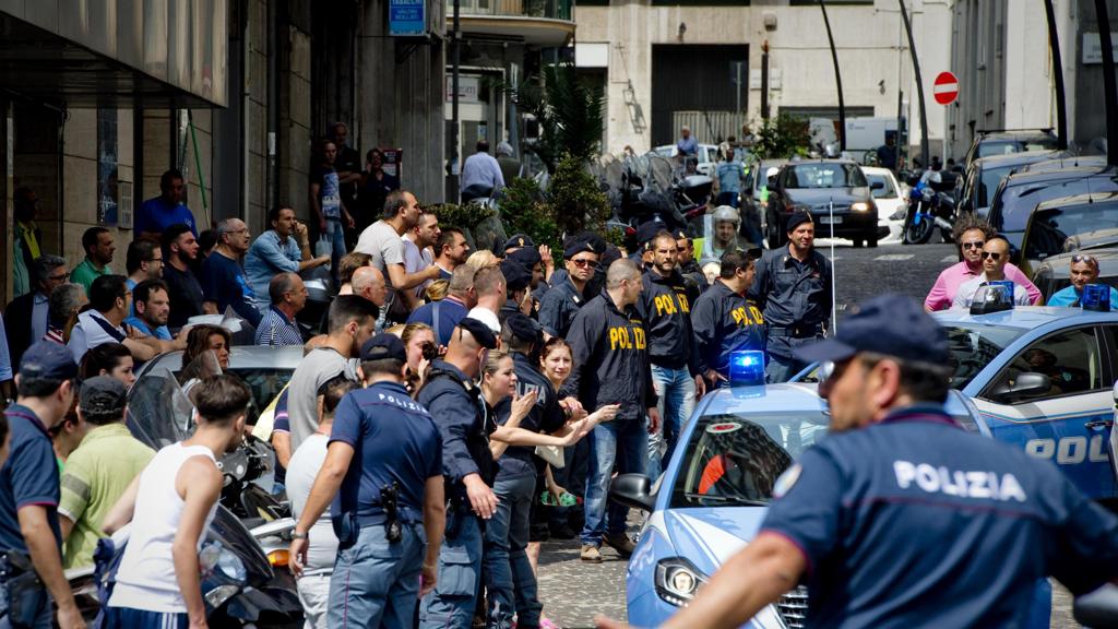 Napoli, blitz delle forze dell'ordine a Forcella: nel mirino arresti e sequestri