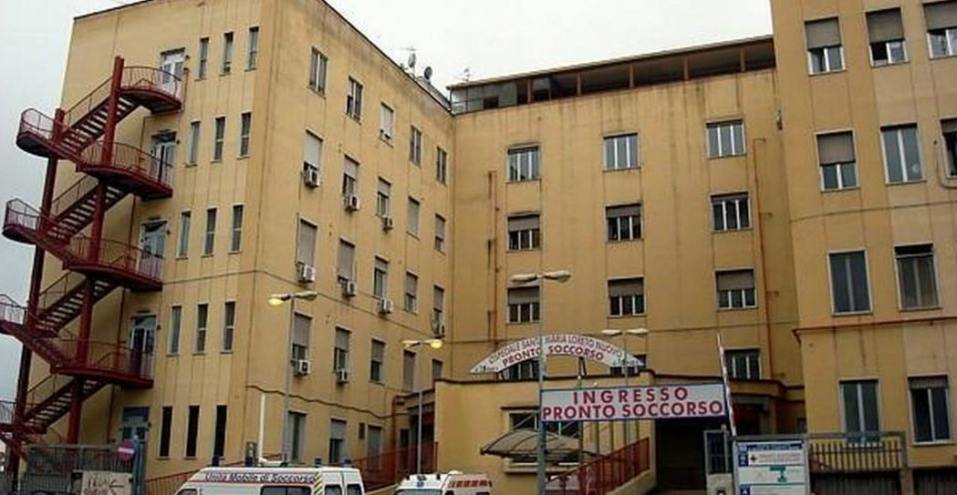 Napoli, Ospedale Loreto Mare: topi all'ingresso del Pronto Soccorso