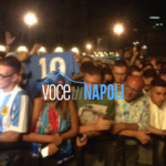Maradona diventa cittadino di Napoli: tifosi in festa a piazza Plebiscito