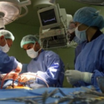 Neonato muore durante il parto a Castellammare di Stabia, la dura reazione della genteNeonato muore durante il parto a Castellammare di Stabia, la dura reazione della gente