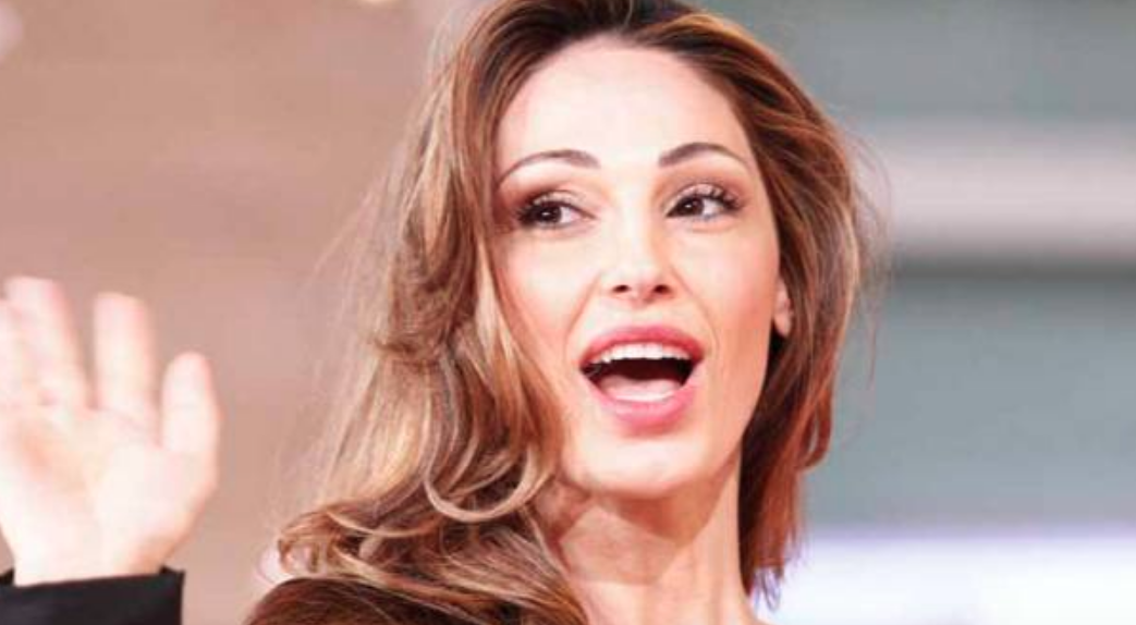 Anna Tatangelo e quel post su Instagram che preoccupa i fan