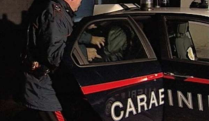 Varcaturo, arrestata coppia di conviventi: aggredivano e minacciavano i vicini