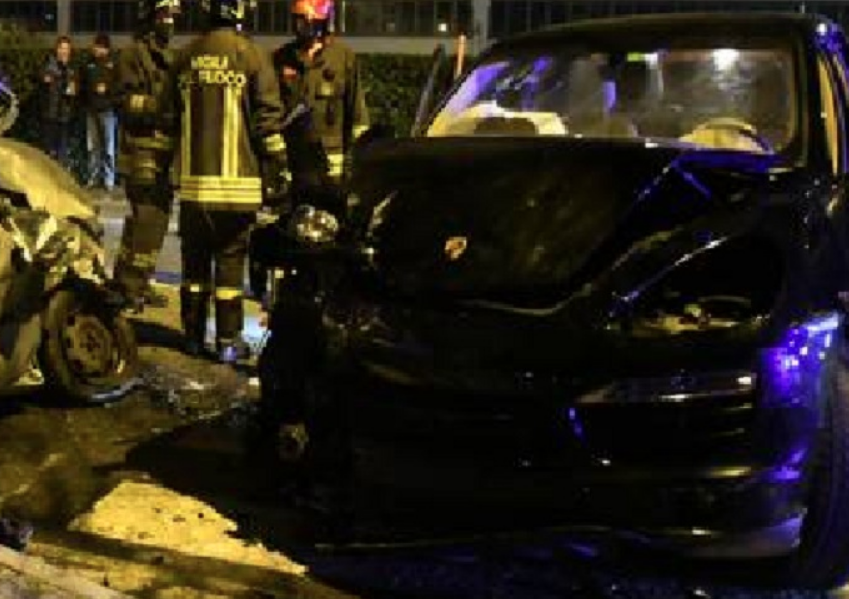 Schianto mortale, viaggiavano a bordo di un Porsche: morti due giovani di Giugliano