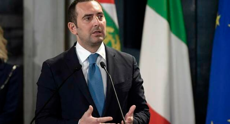 Palestre e centri sportivi aperti il 25 maggio: l'annuncio del Ministro Spadafora