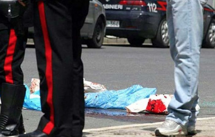 La camorra uccide ancora, agguato in provincia: ammazzato il fratello del boss