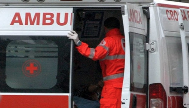 Si spara un colpo di pistola alla testa, imprenditore perde la vita: dramma in Campania