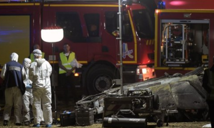 Incidente fa strage, auto si ribalta e prende fuoco: morti 5 ragazzini