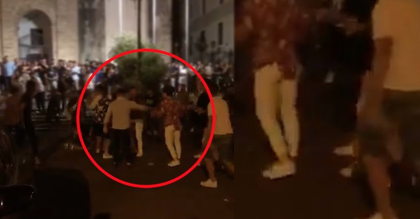 Calci e pugni in strada, prima la lite e poi la rissa: scontro tra bande di giovani in Campania