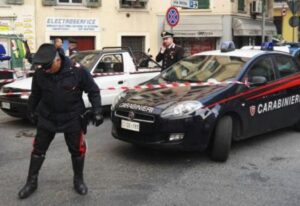 Volla, colpi d'arma da fuoco contro il centro scommesse