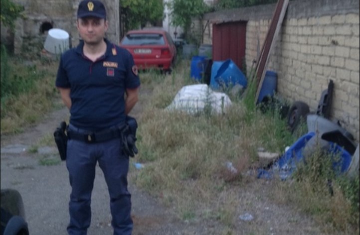 Anziano trovato senza vita in casa, era deceduto da una settimana