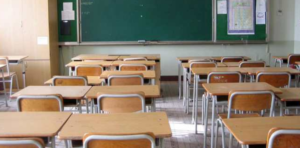 Dramma in una scuola in provincia, professoressa muore durante una lezione
