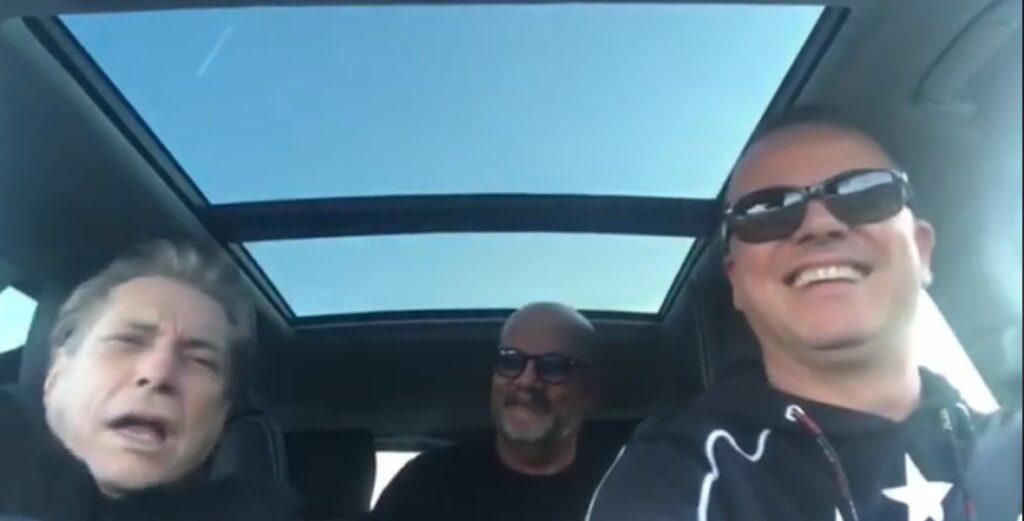 Lo scherzo di Gigi D'Alessio a Nino D'Angelo in auto, il video è virale
