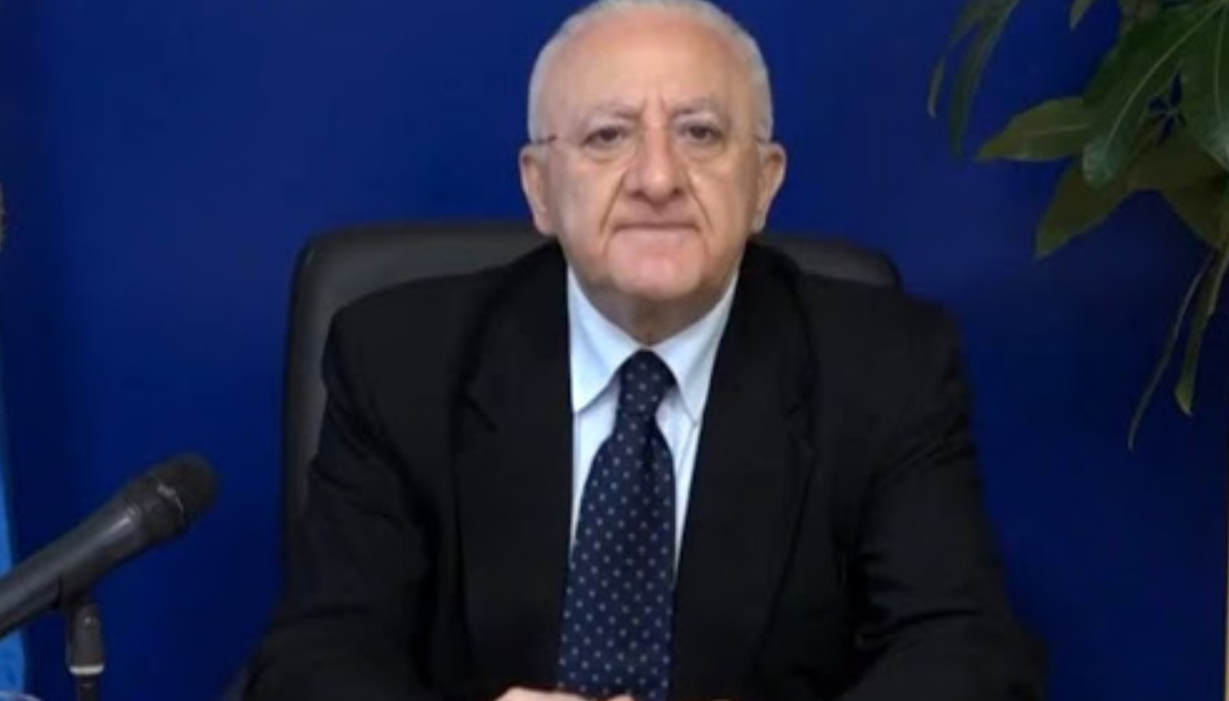 De Luca inaugura Citta della Medicina e avverte: "A ottobre vaccino per l'influenza per tutta la popolazione"