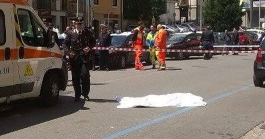 Dramma a San Giorgio a Cremano, donna si lancia dal balcone