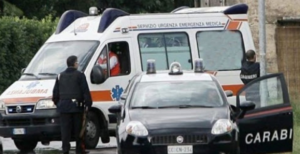 Follia nel Napoletano, non si ferma al posto di blocco e investe carabiniere