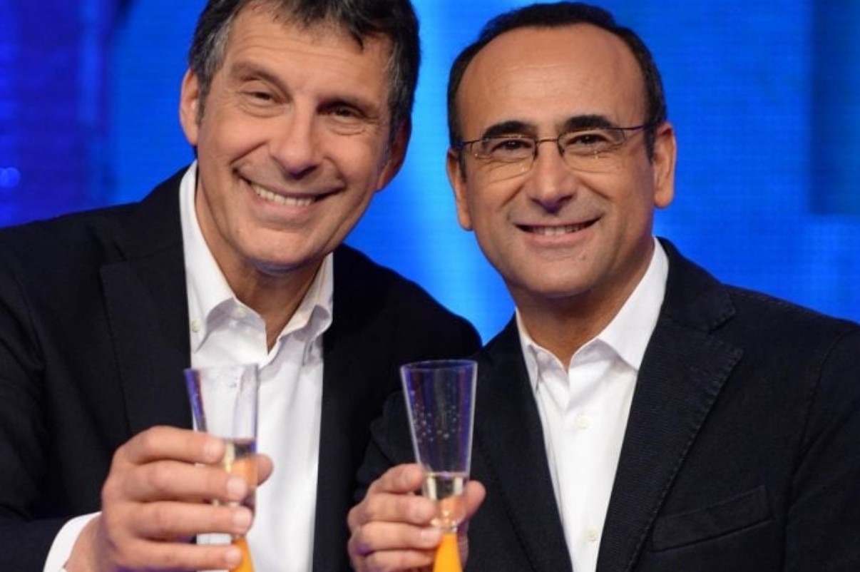 Il gesto di Carlo Conti in memoria di Fabrizio Frizzi commuove il pubblico 