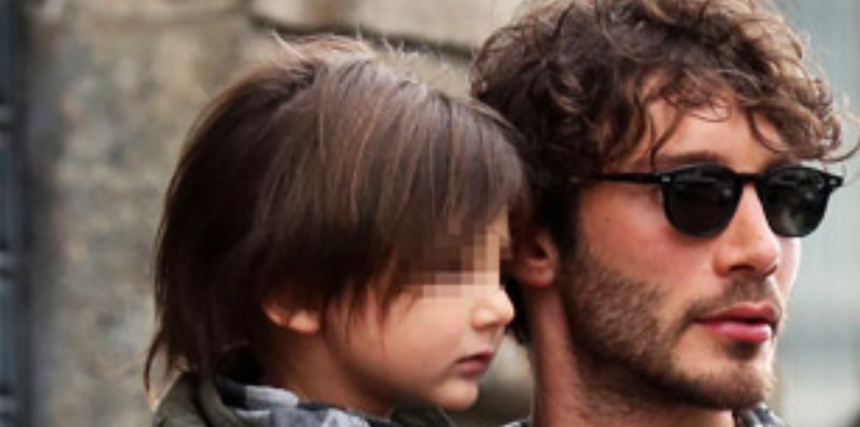 Stefano De Martino invia un messaggio a Santiago dall'Honduras