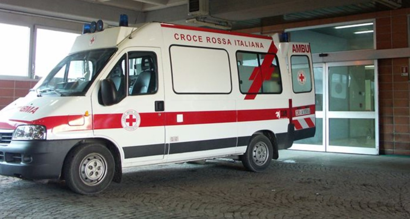 Infarto in gita nel Napoletano, il messaggio disperato della madre: "Non è morta c'è speranza"