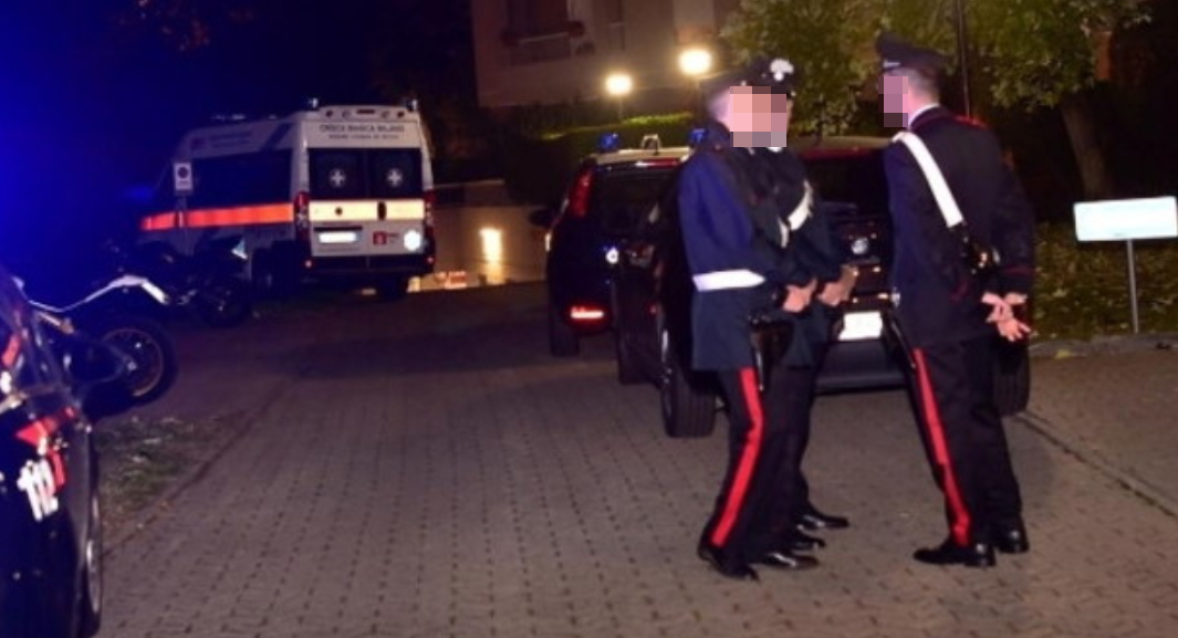 Ercolano, aggredisce la madre e accoltella il fratello, interviene la nipote minore a difenderli 