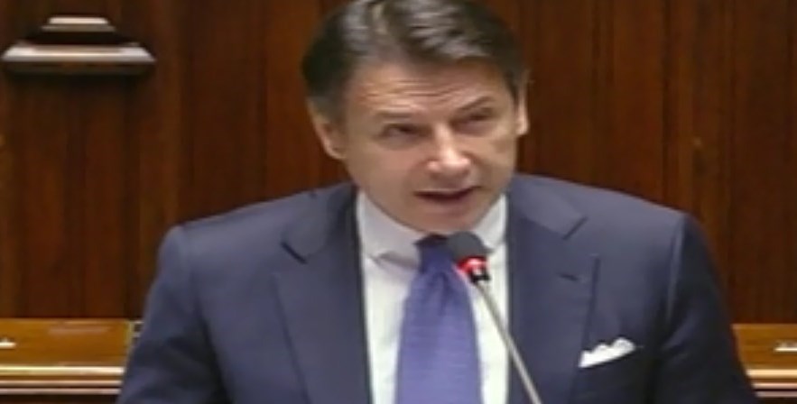 Nuovo Dpcm, Conte parla in Senato: "A lavoro per nuove misure restrittive"