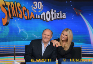 Striscia la Notizia risponde al gruppo napoletano e si "vendica" del prof Galli