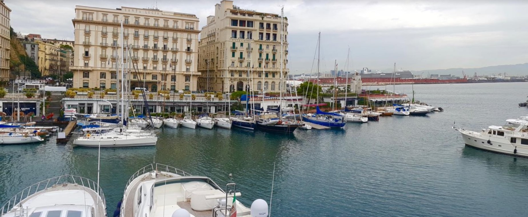 Borgo Marinari, tra storia e leggenda il fascino di un luogo unico e sul mare