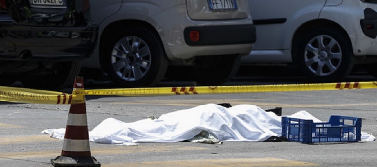 Dramma sull'Appia, uomo investito e ucciso da un'auto 