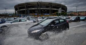 Meteo Napoli, la pioggia non dà tregua: ancora temporali 