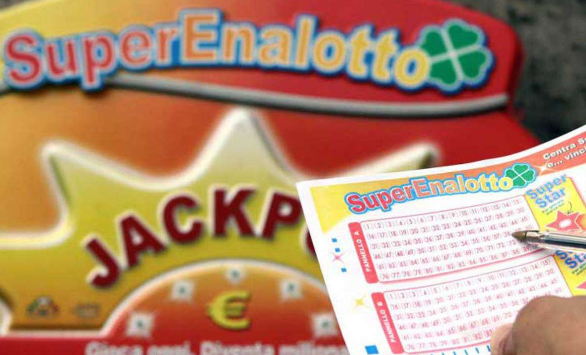 Vittoria record al SuperEnalotto, con 2 euro vinti 67 milioni: "Non capiamo cosa stiamo vivendo"