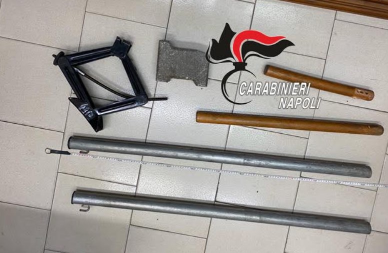 Maxi rissa fuori a un bar sulla Circumvallazione: arrestate 10 persone 