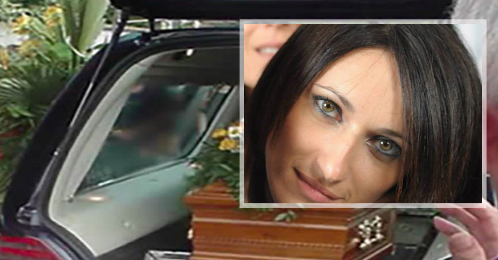 Giovane madre muore improvvisamente, i messaggi di dolore per Raffaella 