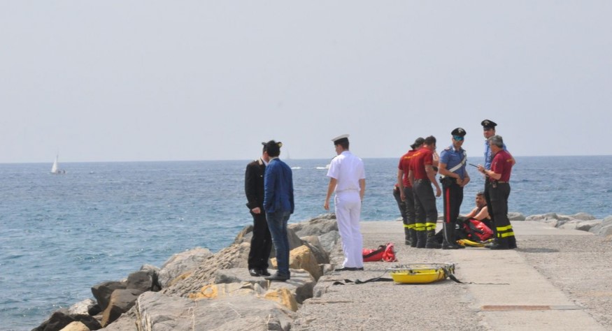 Tragedia a Castellammare di Stabia: giovane precipita dagli scogli e muore 