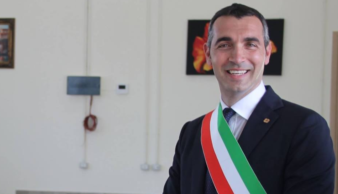 Arrestato sindaco di Villa Literno, Nicola Tamburrino, permessi edili in cambio di sostegno elettorale 