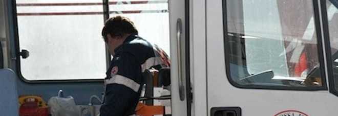 Accoltellato turista francese nel centro di Napoli dopo una rapina